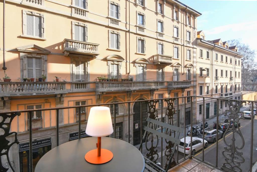 Porta Genova Bilocale Di Charme Apartment มิลาน ภายนอก รูปภาพ